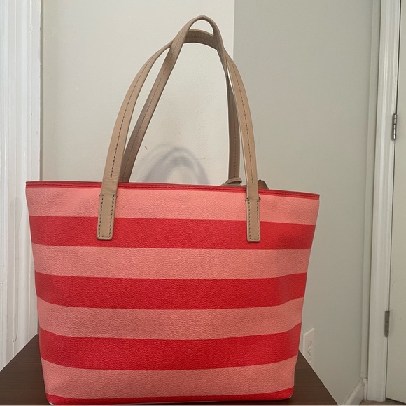 Kate spade hawthorn lane handbag - GUC - Picture 11 of 16